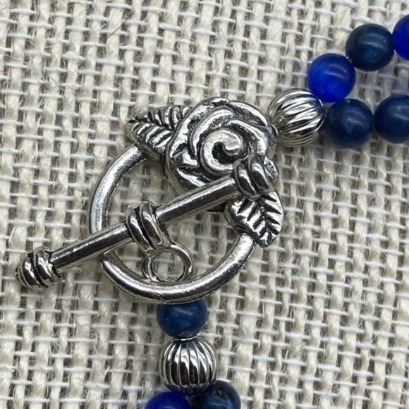 Toggle Bracelet 8 In Silver Flower Shades of Dark Blue Round Bead Retro Cottage - Picture 2 of 7